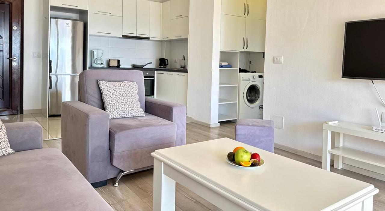 Morina Sea View Apartment Sarandë Exterior foto